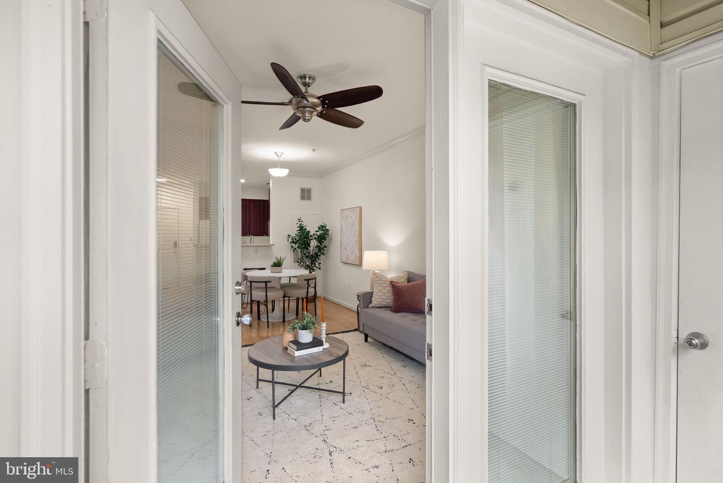 9480 VIRGINIA CENTER BLVD #7, VIENNA, Virginia 22181, 1 Bedroom Bedrooms, ,1 BathroomBathrooms,Residential,For sale,9480 VIRGINIA CENTER BLVD #7,VAFX2270204 MLS # VAFX2270204