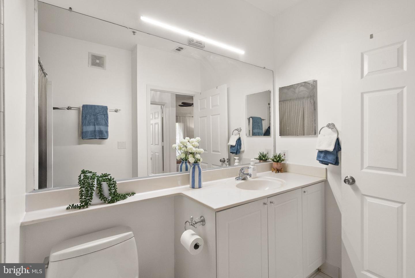 9480 VIRGINIA CENTER BLVD #7, VIENNA, Virginia 22181, 1 Bedroom Bedrooms, ,1 BathroomBathrooms,Residential,For sale,9480 VIRGINIA CENTER BLVD #7,VAFX2270204 MLS # VAFX2270204