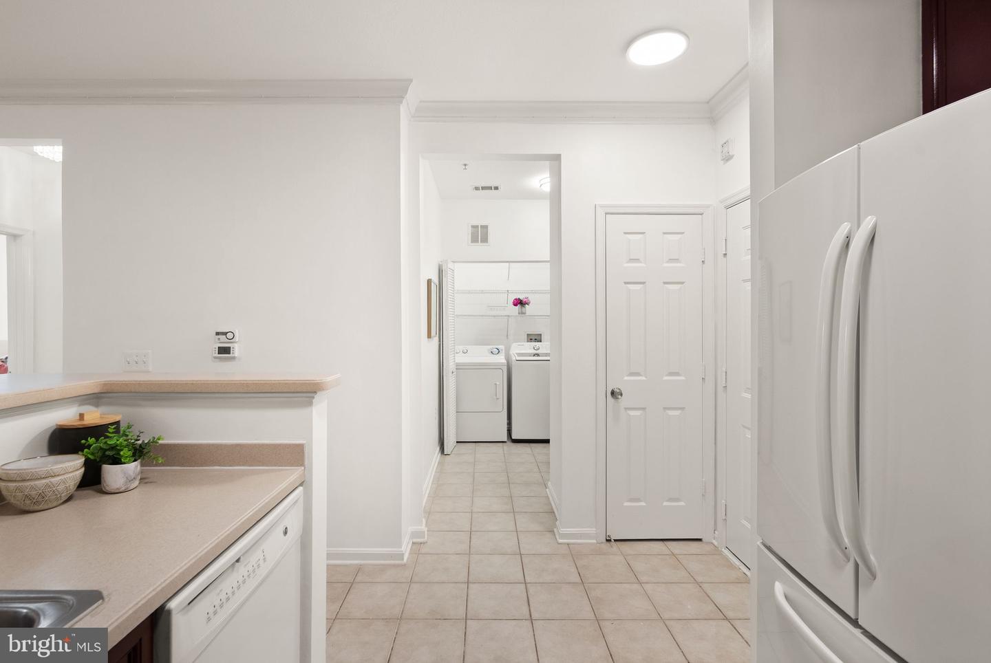 9480 VIRGINIA CENTER BLVD #7, VIENNA, Virginia 22181, 1 Bedroom Bedrooms, ,1 BathroomBathrooms,Residential,For sale,9480 VIRGINIA CENTER BLVD #7,VAFX2270204 MLS # VAFX2270204