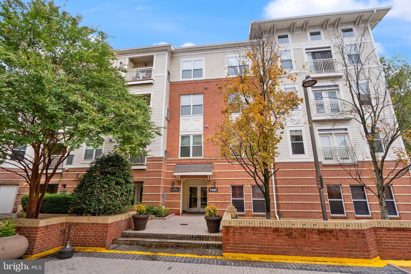 9480 VIRGINIA CENTER BLVD #7, VIENNA, Virginia 22181, 1 Bedroom Bedrooms, ,1 BathroomBathrooms,Residential,For sale,9480 VIRGINIA CENTER BLVD #7,VAFX2270204 MLS # VAFX2270204