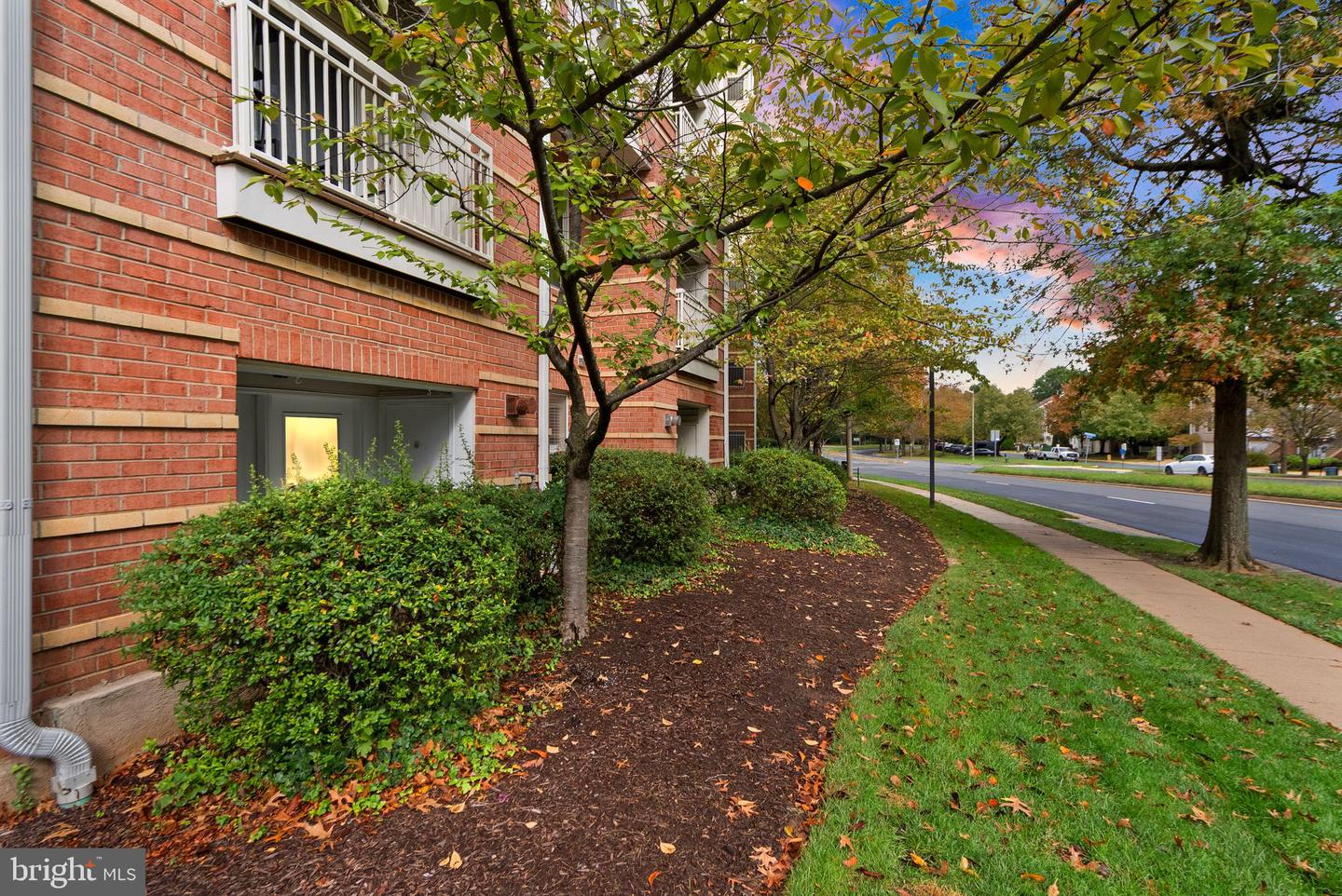 9480 VIRGINIA CENTER BLVD #7, VIENNA, Virginia 22181, 1 Bedroom Bedrooms, ,1 BathroomBathrooms,Residential,For sale,9480 VIRGINIA CENTER BLVD #7,VAFX2270204 MLS # VAFX2270204