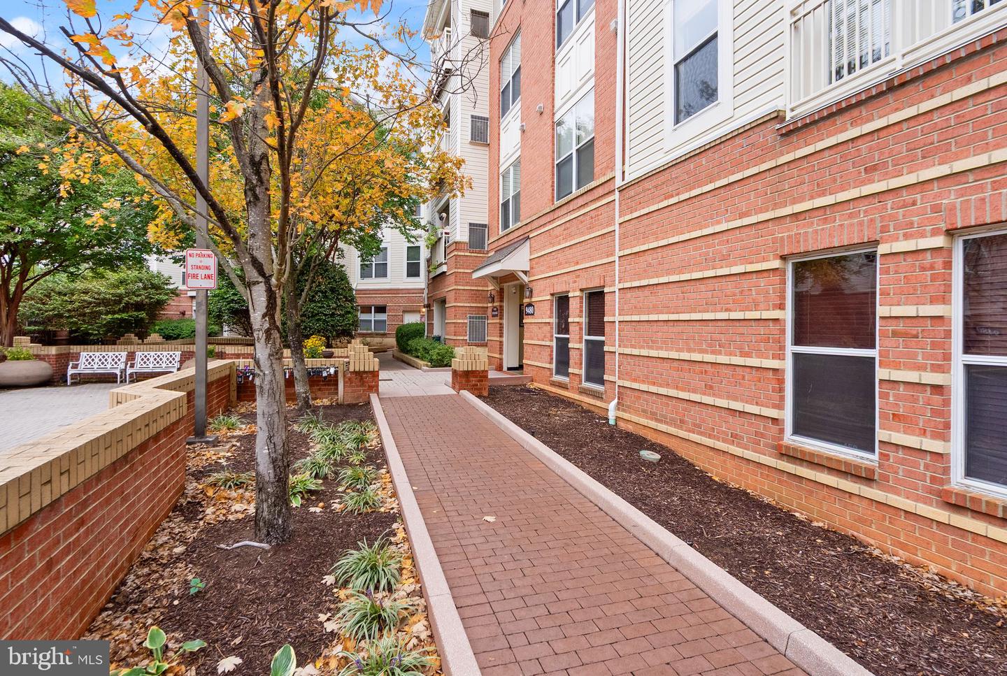 9480 VIRGINIA CENTER BLVD #7, VIENNA, Virginia 22181, 1 Bedroom Bedrooms, ,1 BathroomBathrooms,Residential,For sale,9480 VIRGINIA CENTER BLVD #7,VAFX2270204 MLS # VAFX2270204