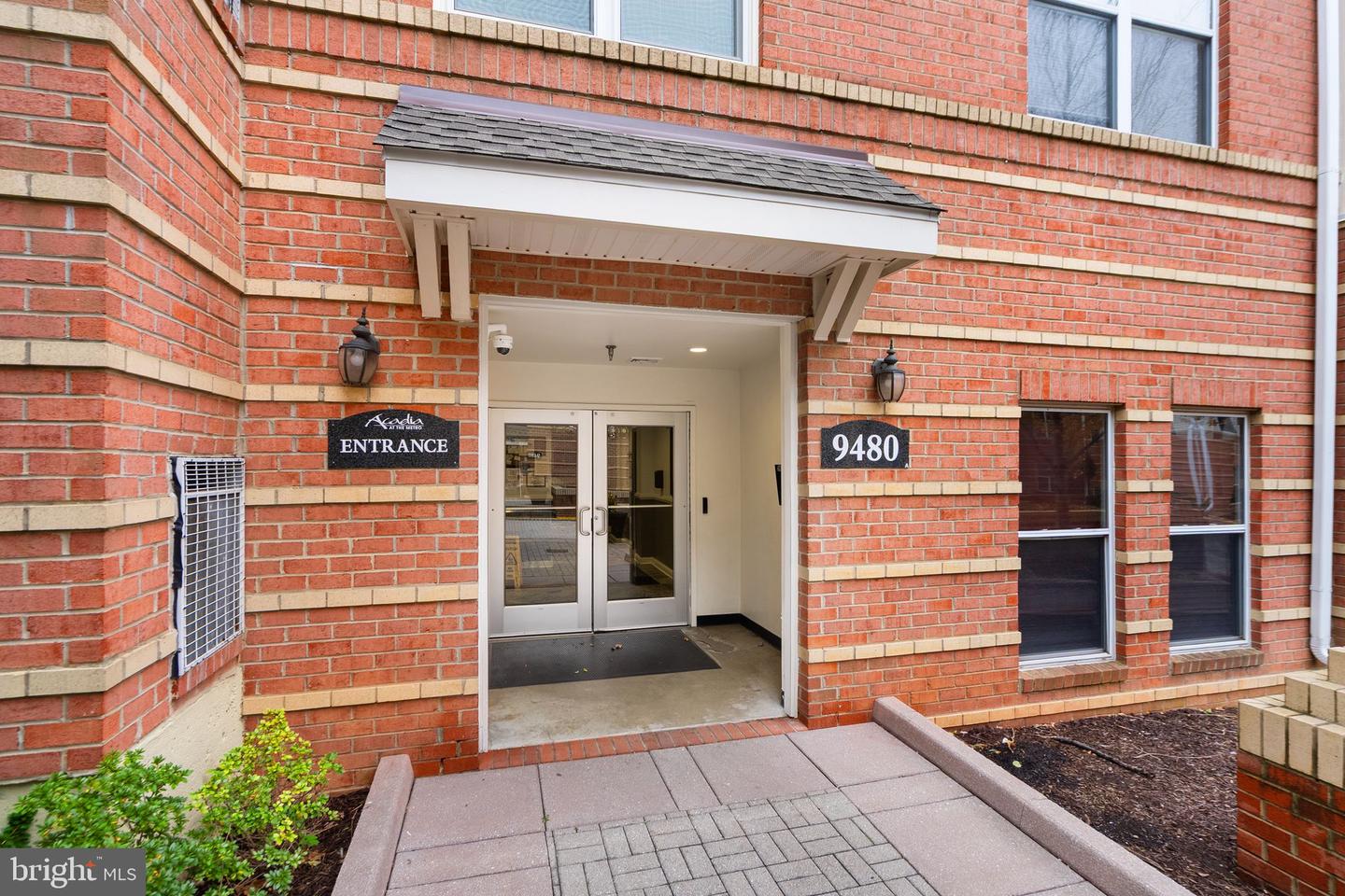 9480 VIRGINIA CENTER BLVD #7, VIENNA, Virginia 22181, 1 Bedroom Bedrooms, ,1 BathroomBathrooms,Residential,For sale,9480 VIRGINIA CENTER BLVD #7,VAFX2270204 MLS # VAFX2270204