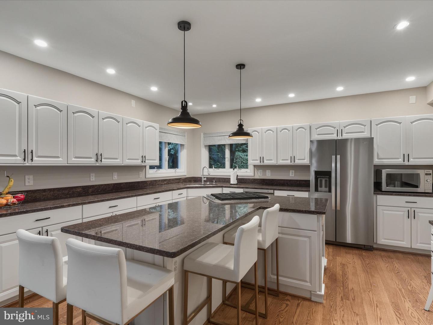 5826 HANNORA LN, FAIRFAX STATION, Virginia 22039, 5 Bedrooms Bedrooms, ,4 BathroomsBathrooms,Residential,For sale,5826 HANNORA LN,VAFX2270252 MLS # VAFX2270252
