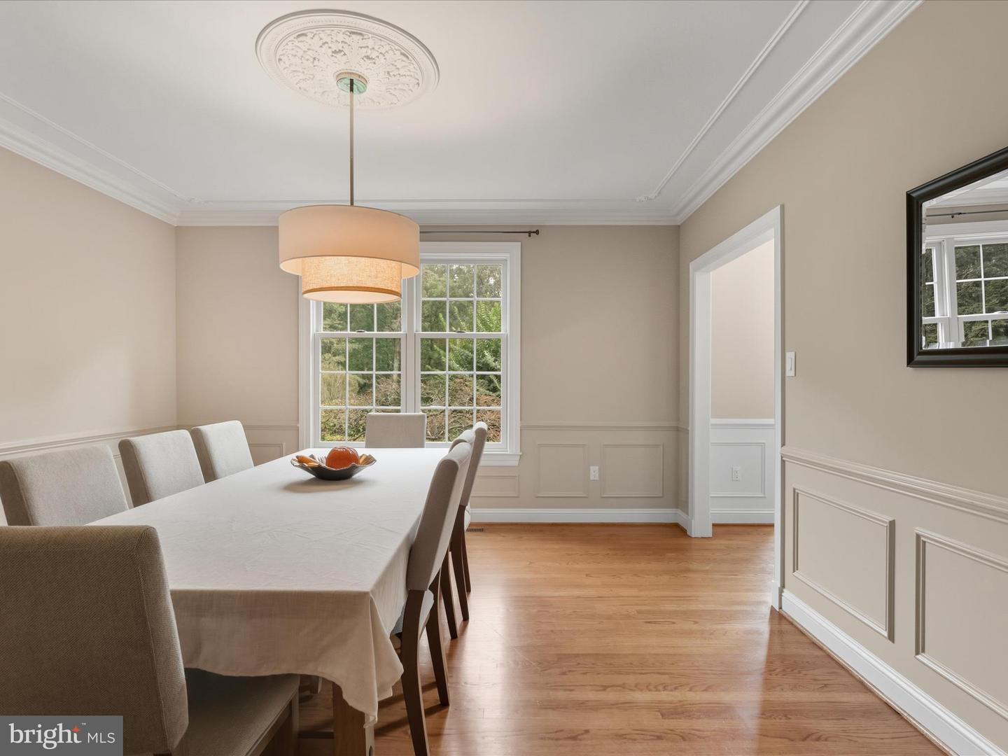 5826 HANNORA LN, FAIRFAX STATION, Virginia 22039, 5 Bedrooms Bedrooms, ,4 BathroomsBathrooms,Residential,For sale,5826 HANNORA LN,VAFX2270252 MLS # VAFX2270252