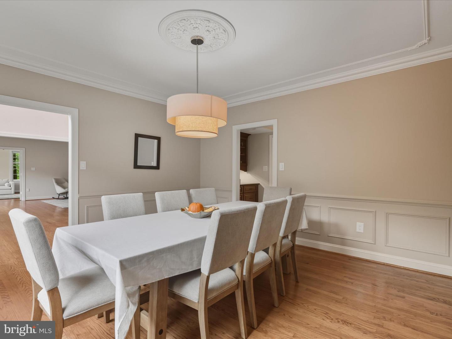 5826 HANNORA LN, FAIRFAX STATION, Virginia 22039, 5 Bedrooms Bedrooms, ,4 BathroomsBathrooms,Residential,For sale,5826 HANNORA LN,VAFX2270252 MLS # VAFX2270252
