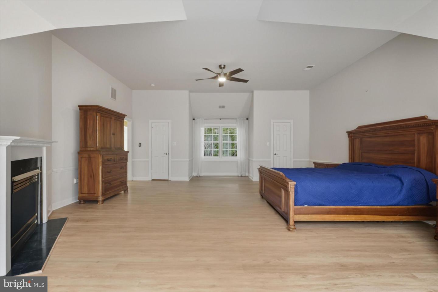 5826 HANNORA LN, FAIRFAX STATION, Virginia 22039, 5 Bedrooms Bedrooms, ,4 BathroomsBathrooms,Residential,For sale,5826 HANNORA LN,VAFX2270252 MLS # VAFX2270252