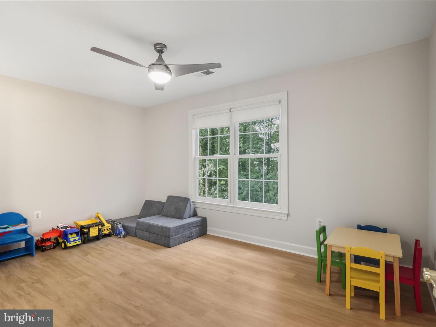 5826 HANNORA LN, FAIRFAX STATION, Virginia 22039, 5 Bedrooms Bedrooms, ,4 BathroomsBathrooms,Residential,For sale,5826 HANNORA LN,VAFX2270252 MLS # VAFX2270252