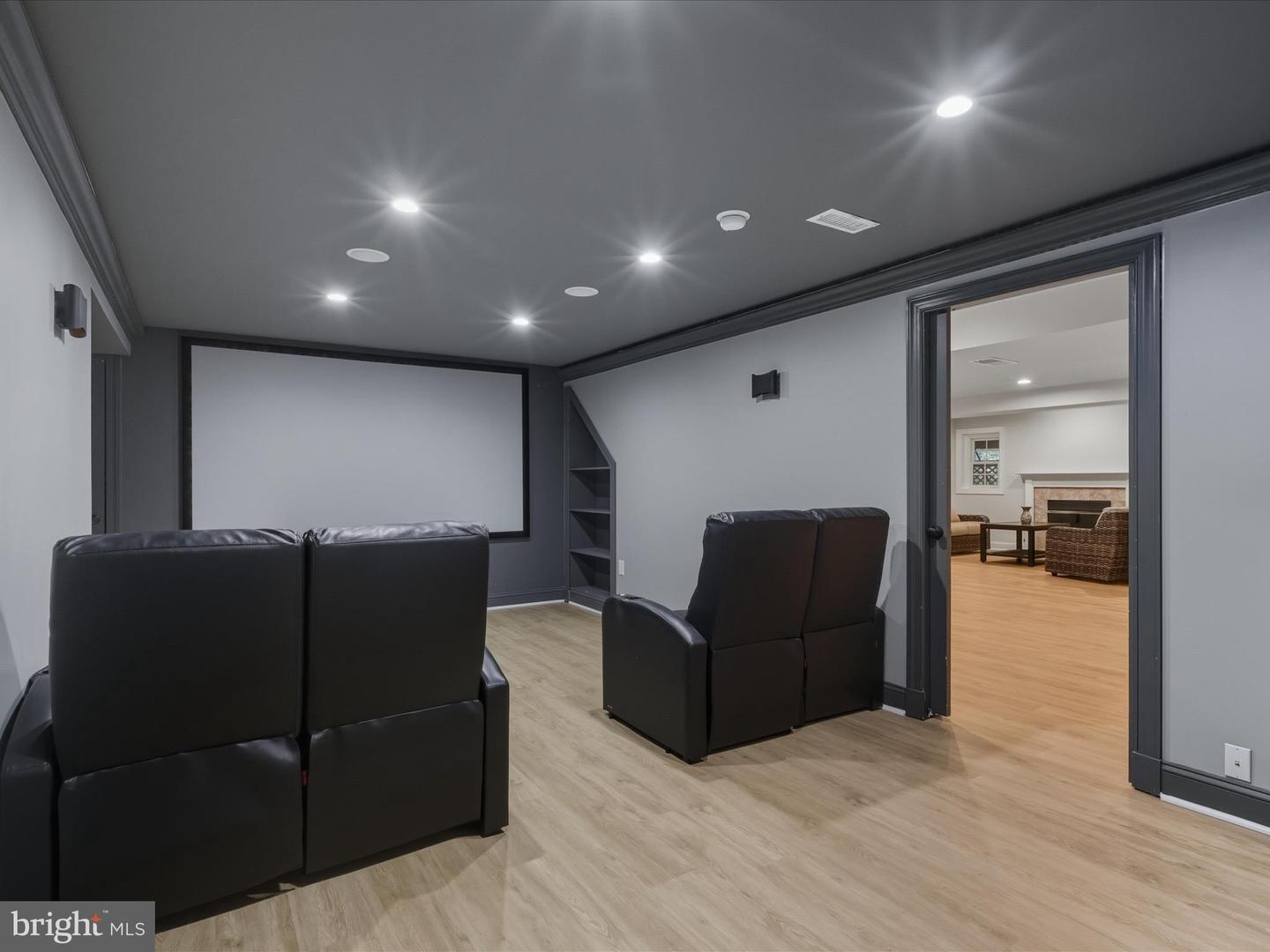 5826 HANNORA LN, FAIRFAX STATION, Virginia 22039, 5 Bedrooms Bedrooms, ,4 BathroomsBathrooms,Residential,For sale,5826 HANNORA LN,VAFX2270252 MLS # VAFX2270252