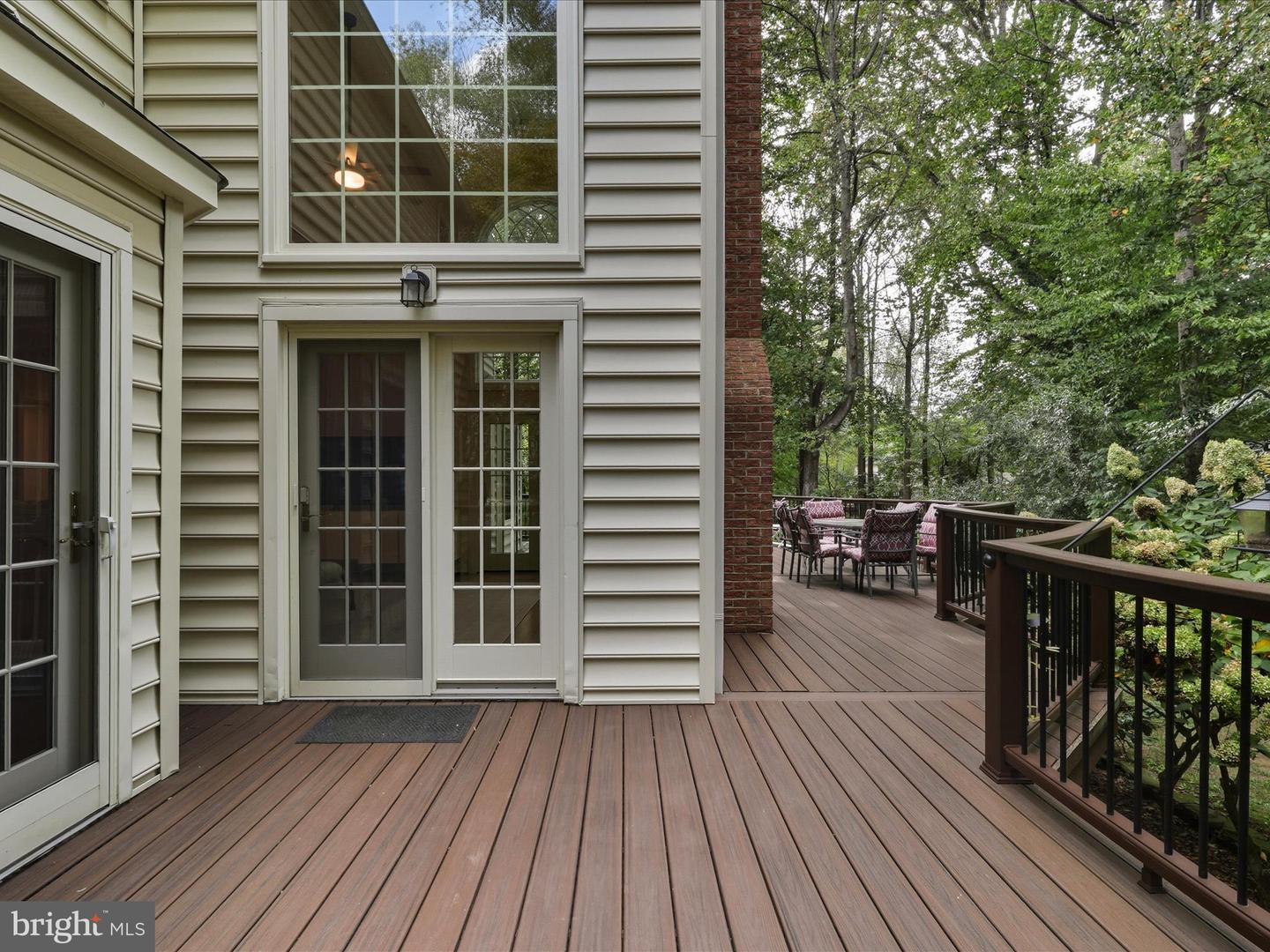 5826 HANNORA LN, FAIRFAX STATION, Virginia 22039, 5 Bedrooms Bedrooms, ,4 BathroomsBathrooms,Residential,For sale,5826 HANNORA LN,VAFX2270252 MLS # VAFX2270252