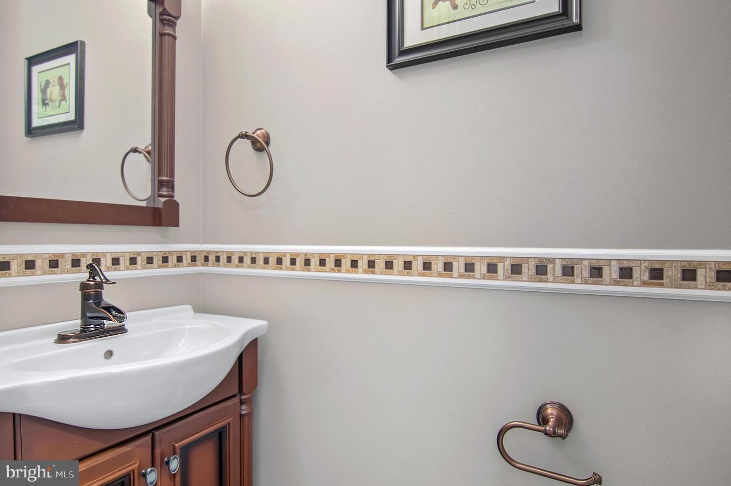 9317 WATERFORD DR, MANASSAS, Virginia 20110, 3 Bedrooms Bedrooms, ,3 BathroomsBathrooms,Residential,For sale,9317 WATERFORD DR,VAMN2009444 MLS # VAMN2009444