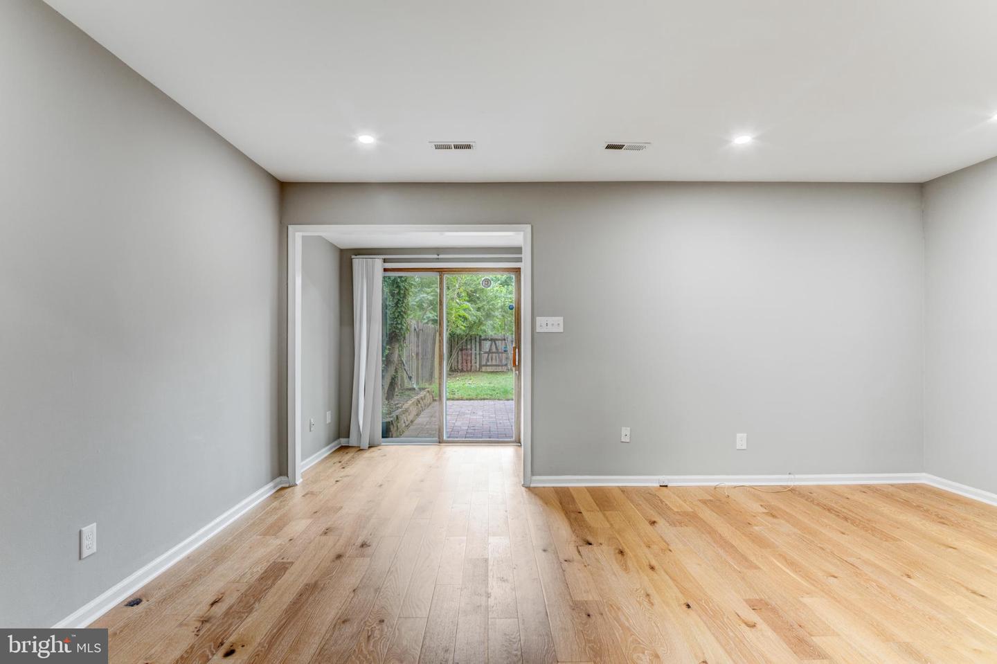 513 OLDE GREENWICH CIR, FREDERICKSBURG, Virginia 22408, 3 Bedrooms Bedrooms, 5 Rooms Rooms,1 BathroomBathrooms,Residential,For sale,513 OLDE GREENWICH CIR,VASP2036606 MLS # VASP2036606