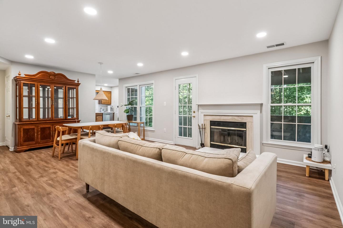 1403 CHURCH HILL PL, RESTON, Virginia 20194, 2 Bedrooms Bedrooms, 4 Rooms Rooms,1 BathroomBathrooms,Residential,For sale,1403 CHURCH HILL PL,VAFX2270314 MLS # VAFX2270314