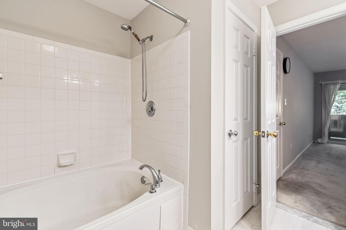 1403 CHURCH HILL PL, RESTON, Virginia 20194, 2 Bedrooms Bedrooms, 4 Rooms Rooms,1 BathroomBathrooms,Residential,For sale,1403 CHURCH HILL PL,VAFX2270314 MLS # VAFX2270314