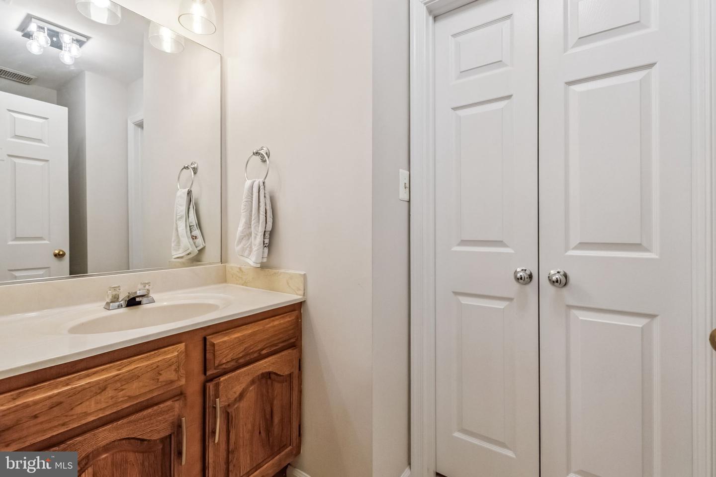 1403 CHURCH HILL PL, RESTON, Virginia 20194, 2 Bedrooms Bedrooms, 4 Rooms Rooms,1 BathroomBathrooms,Residential,For sale,1403 CHURCH HILL PL,VAFX2270314 MLS # VAFX2270314