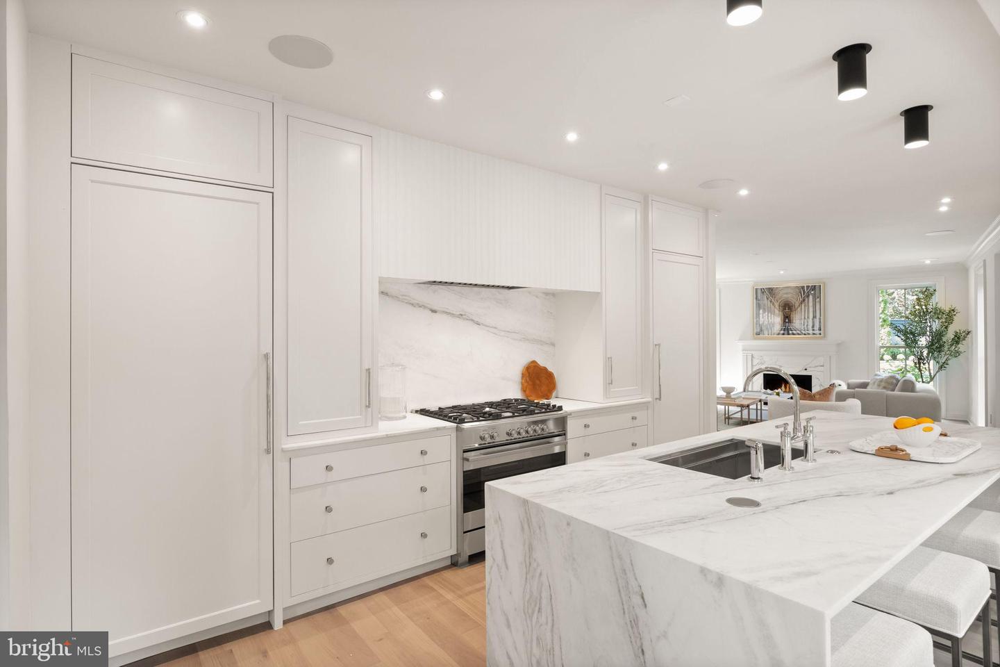 3525 SPRINGLAND LN NW, WASHINGTON, District Of Columbia 20008, 5 Bedrooms Bedrooms, 23 Rooms Rooms,5 BathroomsBathrooms,Residential,For sale,3525 SPRINGLAND LN NW,DCDC2225220 MLS # DCDC2225220