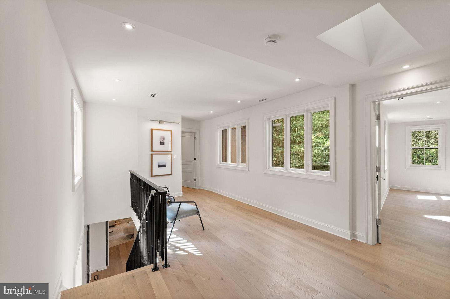 3525 SPRINGLAND LN NW, WASHINGTON, District Of Columbia 20008, 5 Bedrooms Bedrooms, 23 Rooms Rooms,5 BathroomsBathrooms,Residential,For sale,3525 SPRINGLAND LN NW,DCDC2225220 MLS # DCDC2225220
