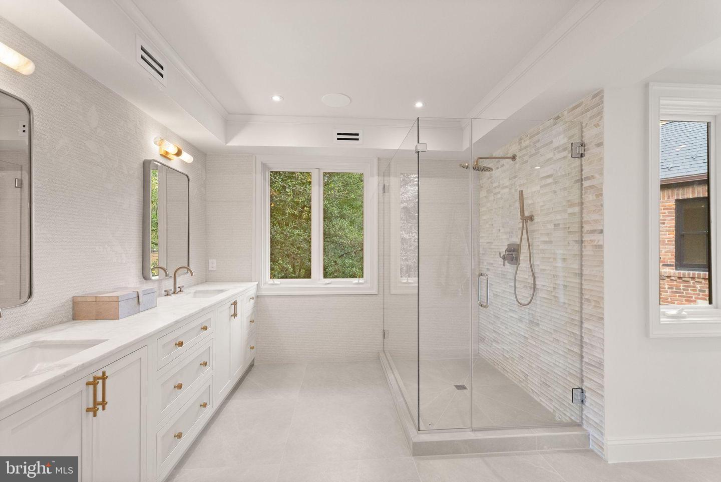 3525 SPRINGLAND LN NW, WASHINGTON, District Of Columbia 20008, 5 Bedrooms Bedrooms, 23 Rooms Rooms,5 BathroomsBathrooms,Residential,For sale,3525 SPRINGLAND LN NW,DCDC2225220 MLS # DCDC2225220