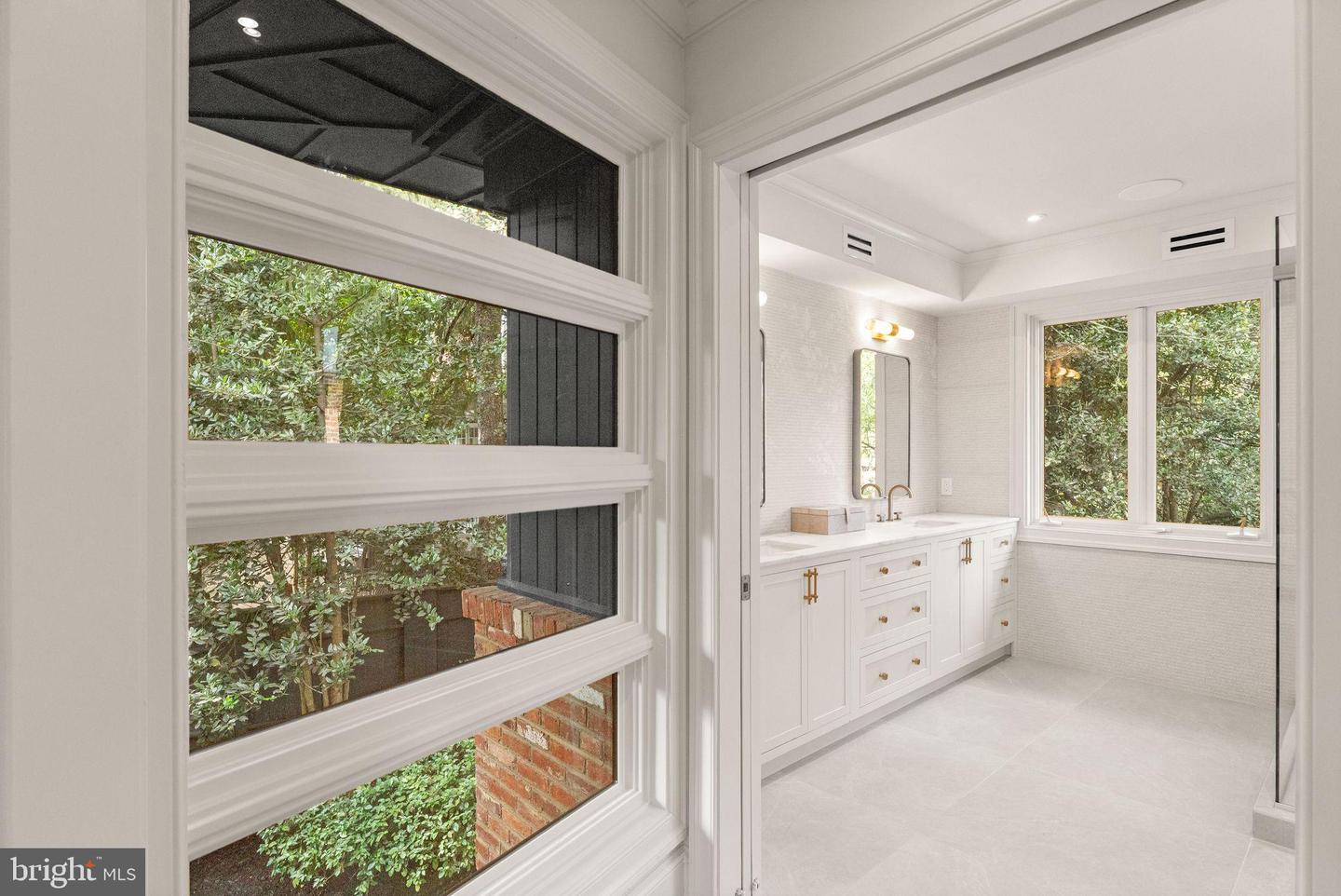3525 SPRINGLAND LN NW, WASHINGTON, District Of Columbia 20008, 5 Bedrooms Bedrooms, 23 Rooms Rooms,5 BathroomsBathrooms,Residential,For sale,3525 SPRINGLAND LN NW,DCDC2225220 MLS # DCDC2225220