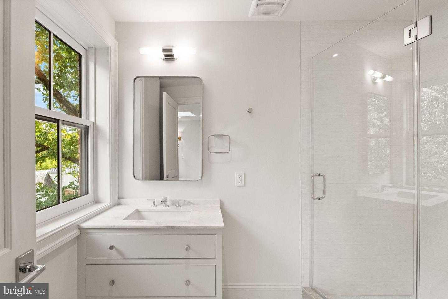 3525 SPRINGLAND LN NW, WASHINGTON, District Of Columbia 20008, 5 Bedrooms Bedrooms, 23 Rooms Rooms,5 BathroomsBathrooms,Residential,For sale,3525 SPRINGLAND LN NW,DCDC2225220 MLS # DCDC2225220