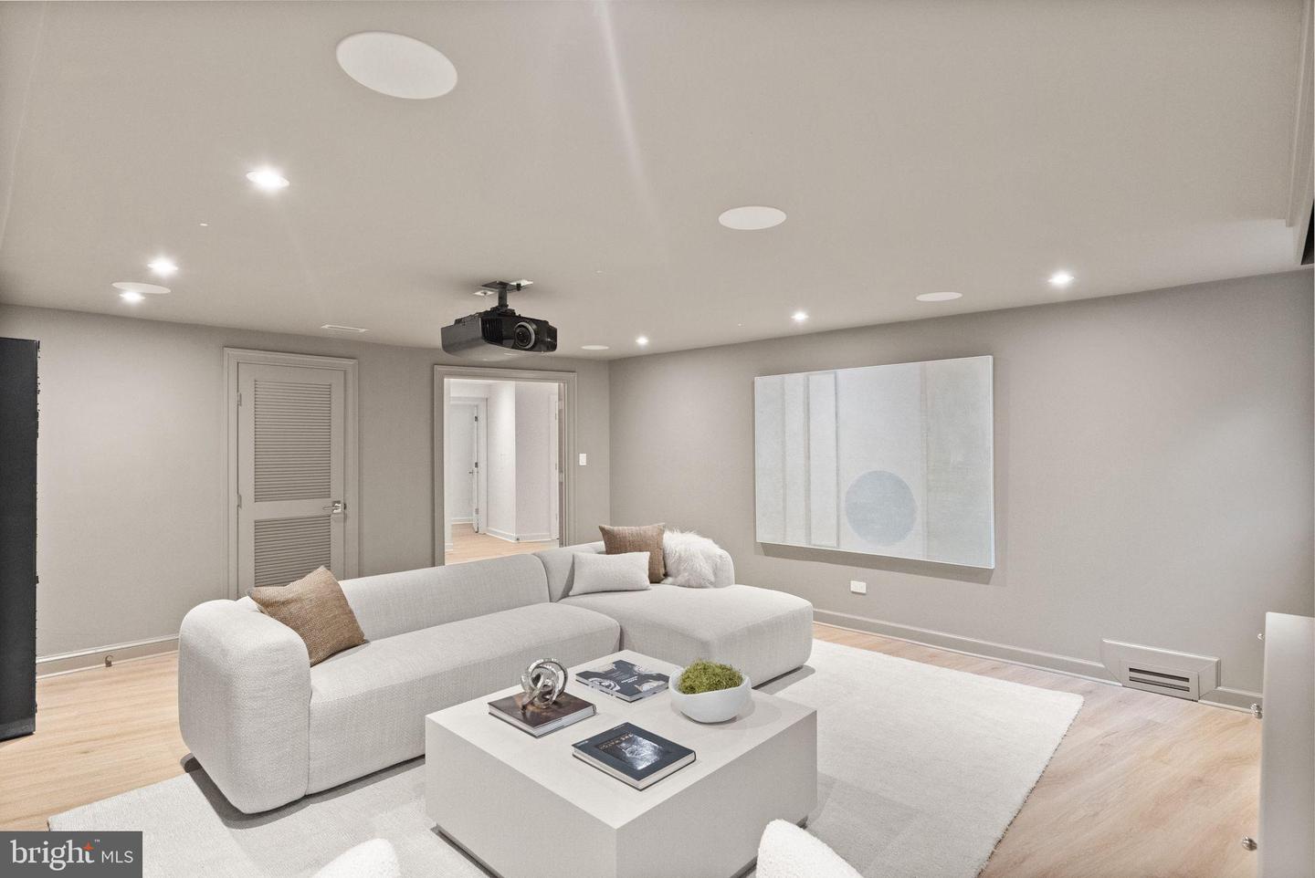 3525 SPRINGLAND LN NW, WASHINGTON, District Of Columbia 20008, 5 Bedrooms Bedrooms, 23 Rooms Rooms,5 BathroomsBathrooms,Residential,For sale,3525 SPRINGLAND LN NW,DCDC2225220 MLS # DCDC2225220