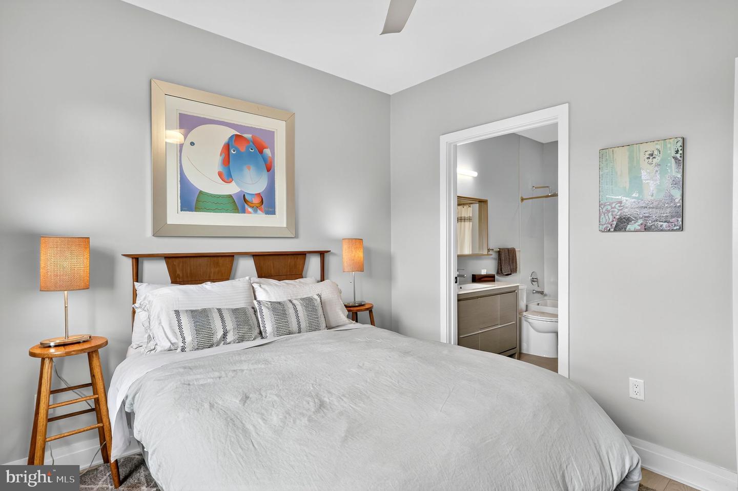 900 11TH ST SE #308, WASHINGTON, District Of Columbia 20003, 1 Bedroom Bedrooms, ,1 BathroomBathrooms,Residential,For sale,900 11TH ST SE #308,DCDC2225240 MLS # DCDC2225240