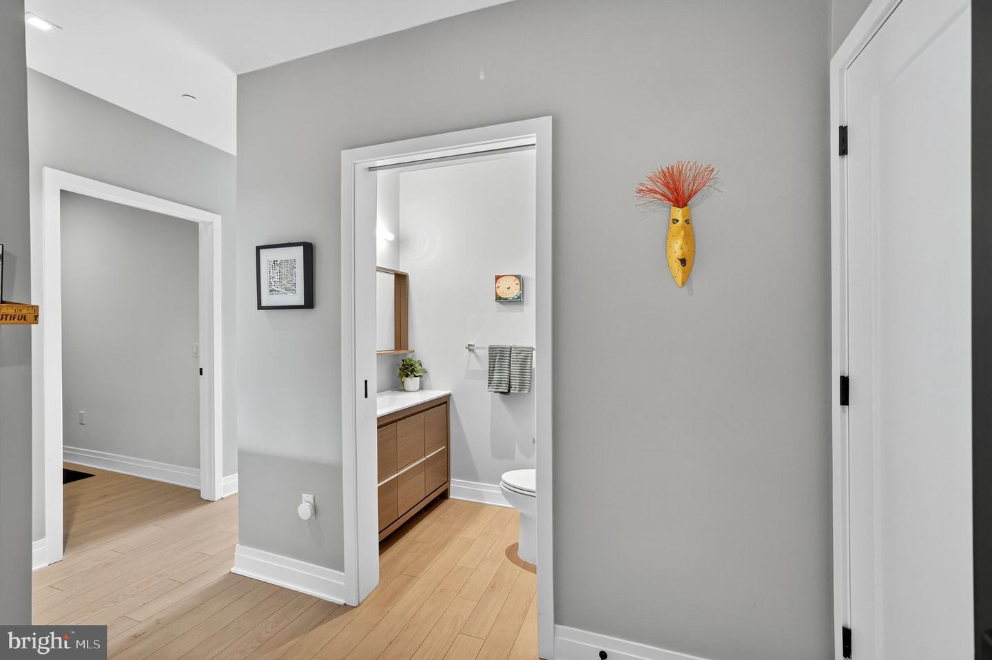 900 11TH ST SE #308, WASHINGTON, District Of Columbia 20003, 1 Bedroom Bedrooms, ,1 BathroomBathrooms,Residential,For sale,900 11TH ST SE #308,DCDC2225240 MLS # DCDC2225240