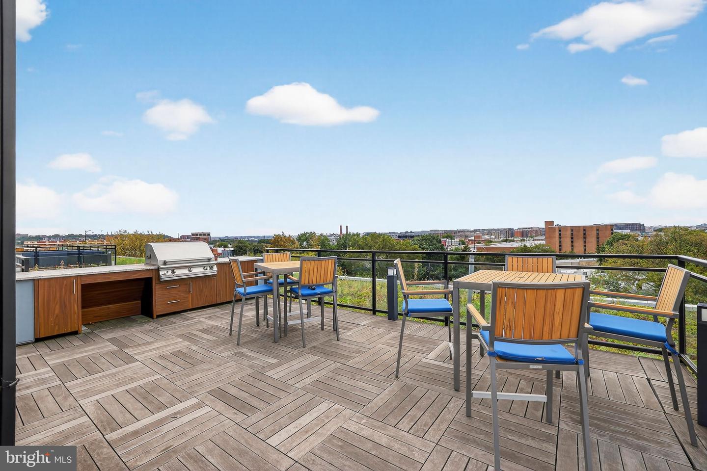 900 11TH ST SE #308, WASHINGTON, District Of Columbia 20003, 1 Bedroom Bedrooms, ,1 BathroomBathrooms,Residential,For sale,900 11TH ST SE #308,DCDC2225240 MLS # DCDC2225240
