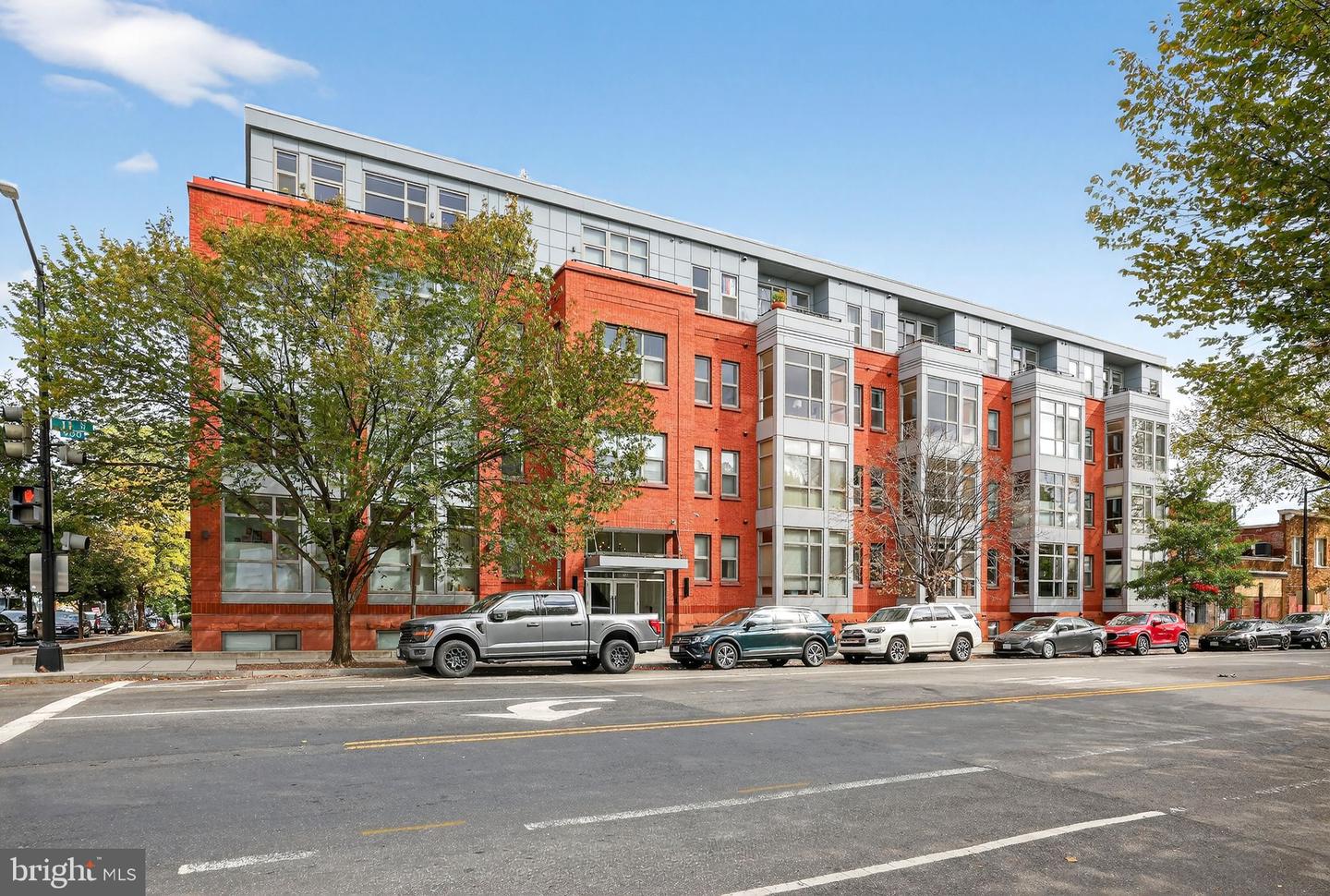 900 11TH ST SE #308, WASHINGTON, District Of Columbia 20003, 1 Bedroom Bedrooms, ,1 BathroomBathrooms,Residential,For sale,900 11TH ST SE #308,DCDC2225240 MLS # DCDC2225240