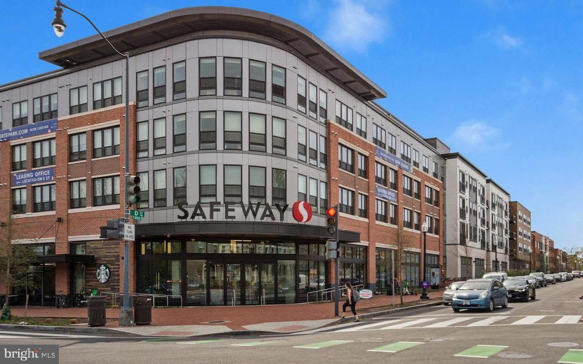 900 11TH ST SE #308, WASHINGTON, District Of Columbia 20003, 1 Bedroom Bedrooms, ,1 BathroomBathrooms,Residential,For sale,900 11TH ST SE #308,DCDC2225240 MLS # DCDC2225240