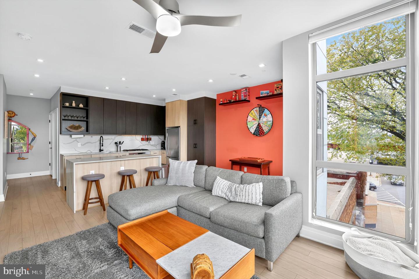 900 11TH ST SE #308, WASHINGTON, District Of Columbia 20003, 1 Bedroom Bedrooms, ,1 BathroomBathrooms,Residential,For sale,900 11TH ST SE #308,DCDC2225240 MLS # DCDC2225240