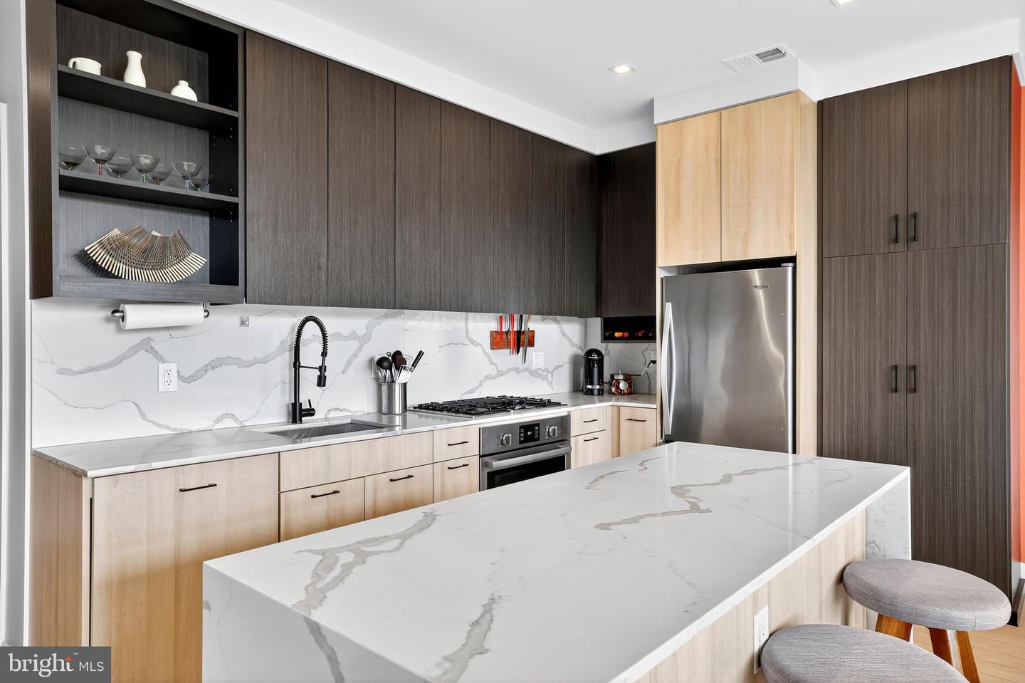 900 11TH ST SE #308, WASHINGTON, District Of Columbia 20003, 1 Bedroom Bedrooms, ,1 BathroomBathrooms,Residential,For sale,900 11TH ST SE #308,DCDC2225240 MLS # DCDC2225240