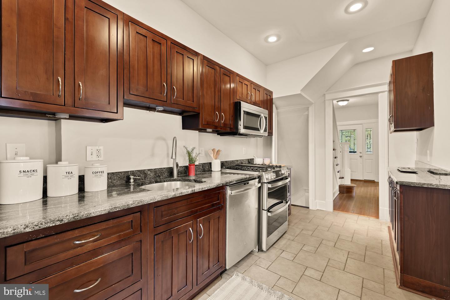 1312 RANDOLPH ST NE, WASHINGTON, District Of Columbia 20017, 3 Bedrooms Bedrooms, ,2 BathroomsBathrooms,Residential,For sale,1312 RANDOLPH ST NE,DCDC2225250 MLS # DCDC2225250