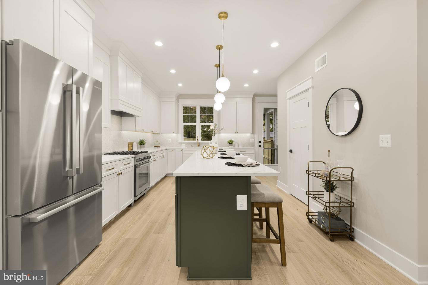 417 E NELSON AVE, ALEXANDRIA, Virginia 22301, 4 Bedrooms Bedrooms, ,3 BathroomsBathrooms,Residential,For sale,417 E NELSON AVE,VAAX2050486 MLS # VAAX2050486