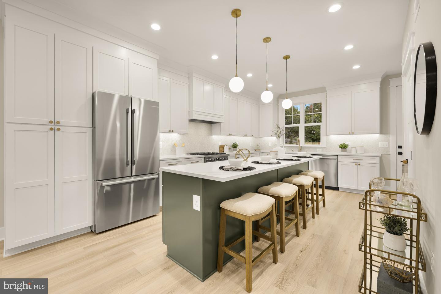 417 E NELSON AVE, ALEXANDRIA, Virginia 22301, 4 Bedrooms Bedrooms, ,3 BathroomsBathrooms,Residential,For sale,417 E NELSON AVE,VAAX2050486 MLS # VAAX2050486