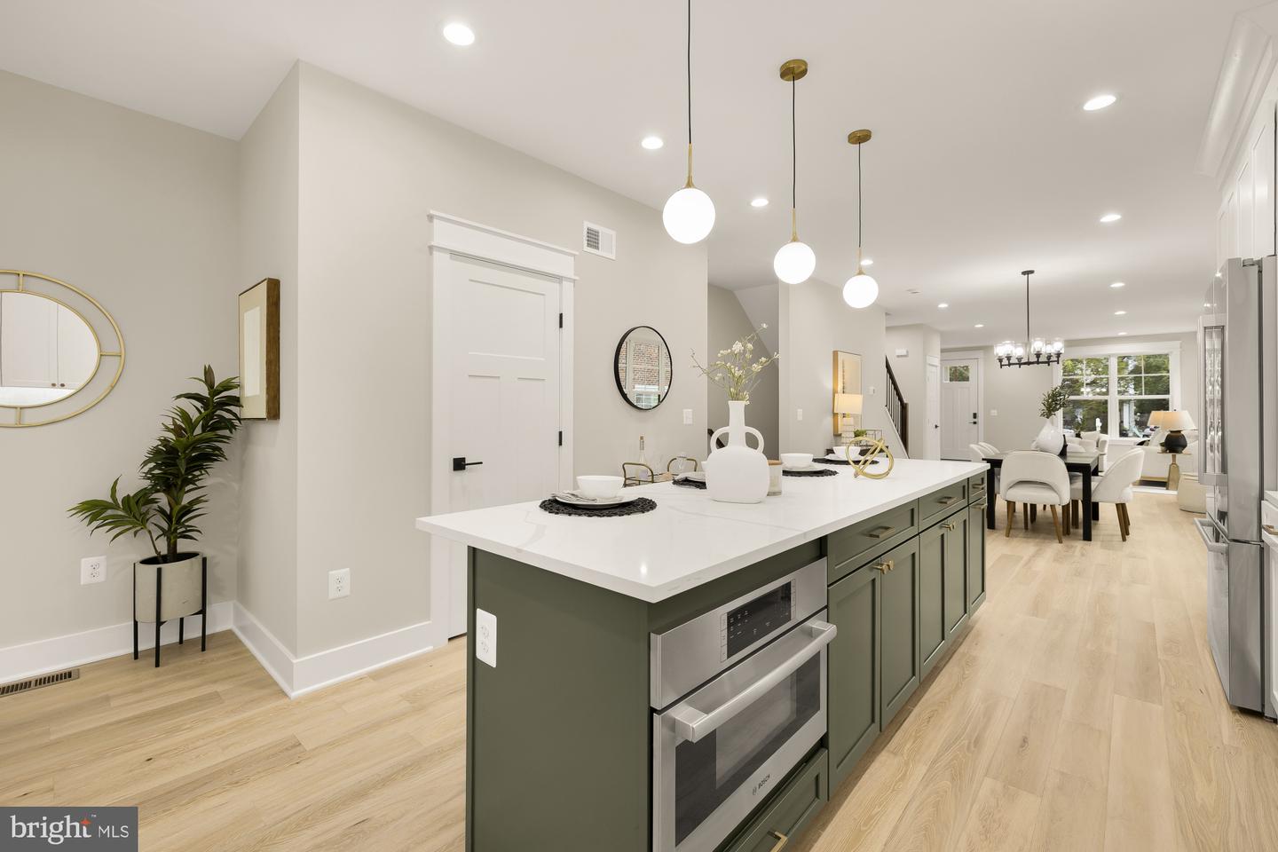 417 E NELSON AVE, ALEXANDRIA, Virginia 22301, 4 Bedrooms Bedrooms, ,3 BathroomsBathrooms,Residential,For sale,417 E NELSON AVE,VAAX2050486 MLS # VAAX2050486