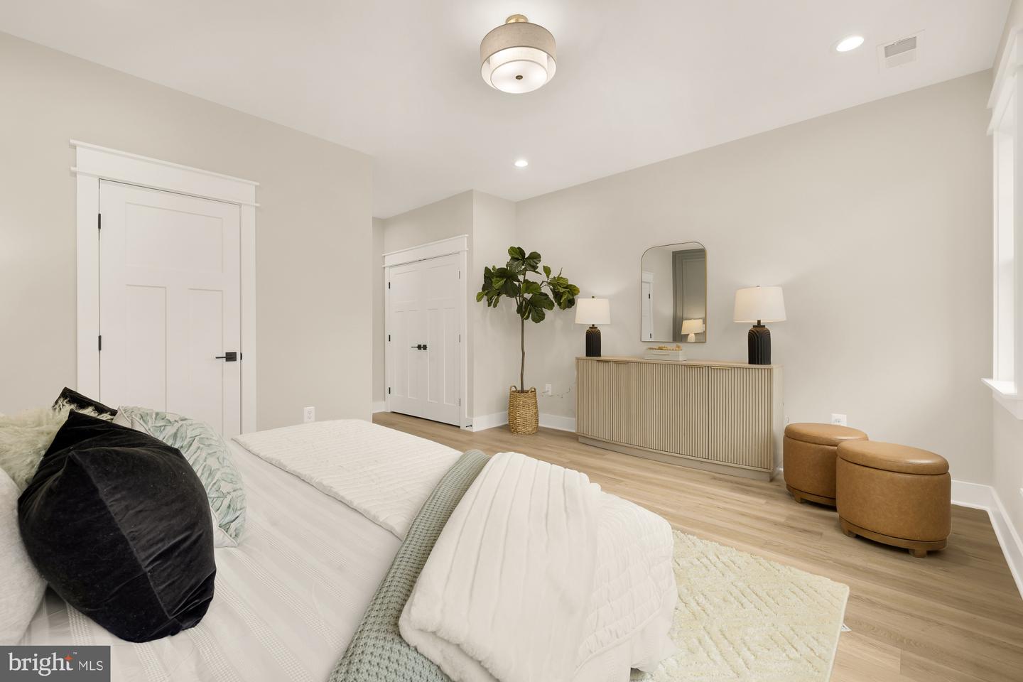 417 E NELSON AVE, ALEXANDRIA, Virginia 22301, 4 Bedrooms Bedrooms, ,3 BathroomsBathrooms,Residential,For sale,417 E NELSON AVE,VAAX2050486 MLS # VAAX2050486