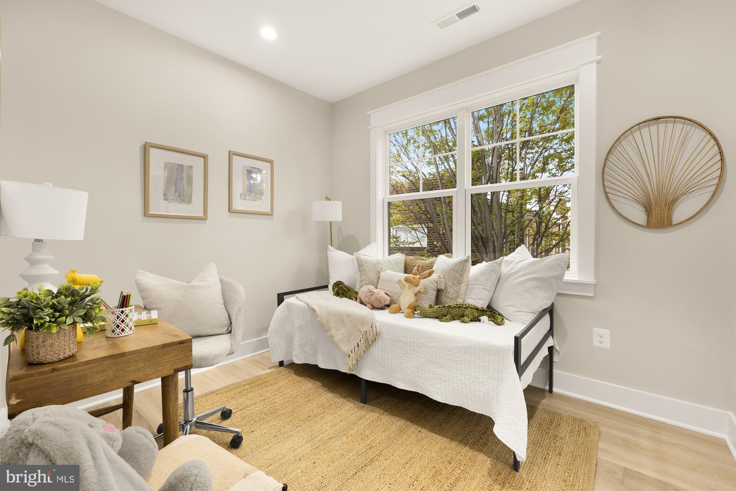 417 E NELSON AVE, ALEXANDRIA, Virginia 22301, 4 Bedrooms Bedrooms, ,3 BathroomsBathrooms,Residential,For sale,417 E NELSON AVE,VAAX2050486 MLS # VAAX2050486