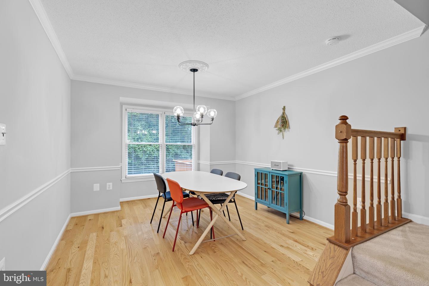 8110 SQUIRREL RUN RD, SPRINGFIELD, Virginia 22152, 3 Bedrooms Bedrooms, ,2 BathroomsBathrooms,Residential,For sale,8110 SQUIRREL RUN RD,VAFX2272682 MLS # VAFX2272682