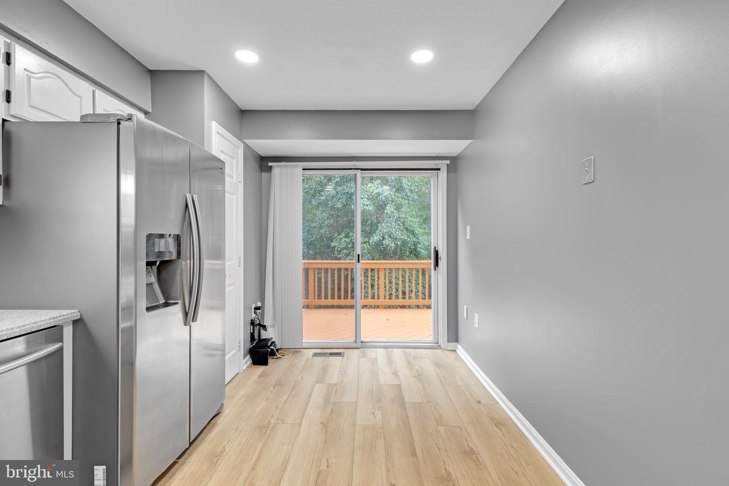 8110 SQUIRREL RUN RD, SPRINGFIELD, Virginia 22152, 3 Bedrooms Bedrooms, ,2 BathroomsBathrooms,Residential,For sale,8110 SQUIRREL RUN RD,VAFX2272682 MLS # VAFX2272682