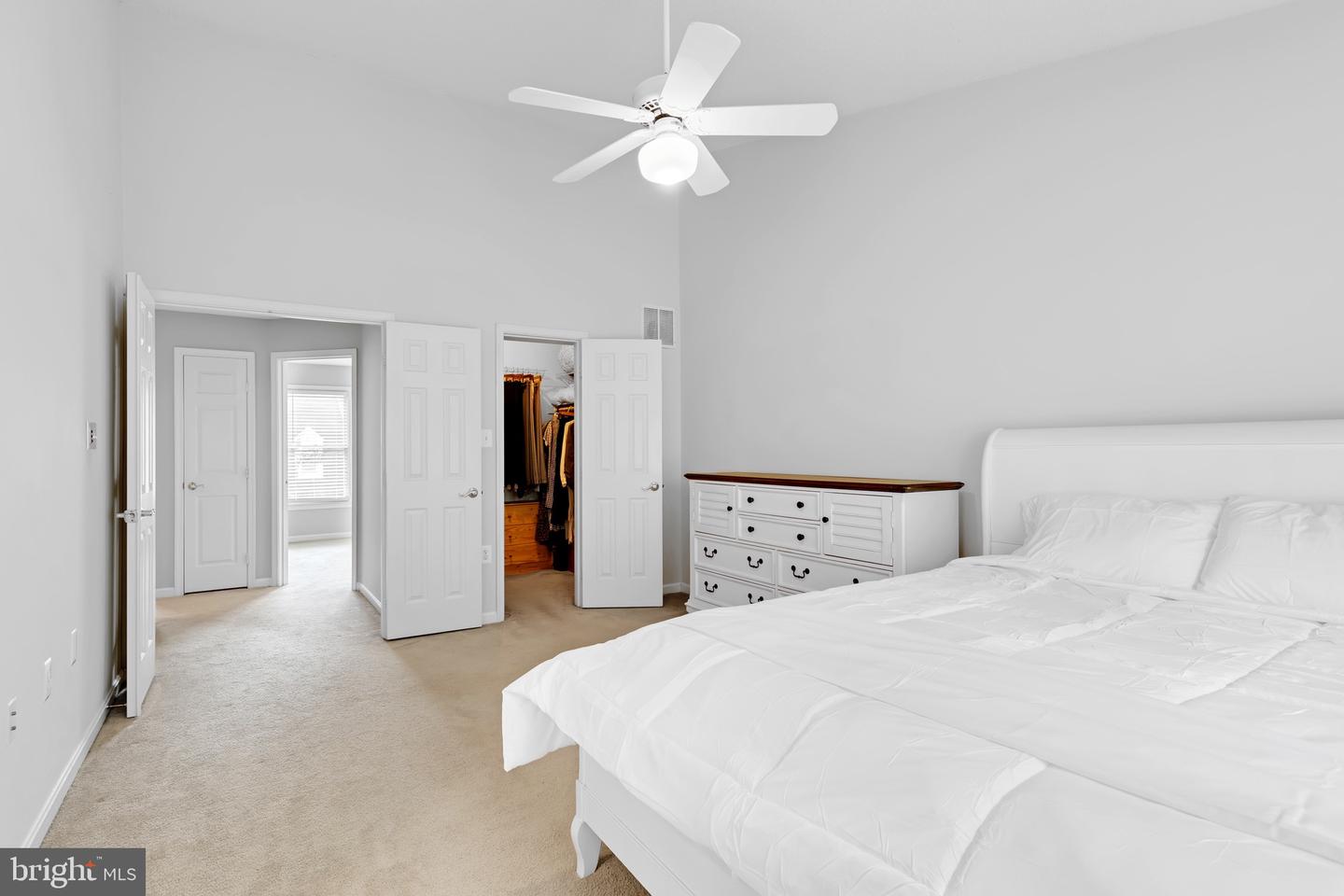 8110 SQUIRREL RUN RD, SPRINGFIELD, Virginia 22152, 3 Bedrooms Bedrooms, ,2 BathroomsBathrooms,Residential,For sale,8110 SQUIRREL RUN RD,VAFX2272682 MLS # VAFX2272682