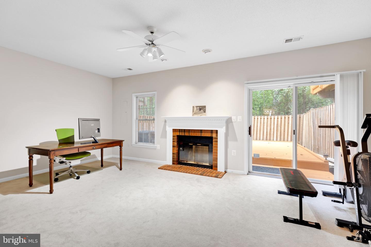 8110 SQUIRREL RUN RD, SPRINGFIELD, Virginia 22152, 3 Bedrooms Bedrooms, ,2 BathroomsBathrooms,Residential,For sale,8110 SQUIRREL RUN RD,VAFX2272682 MLS # VAFX2272682