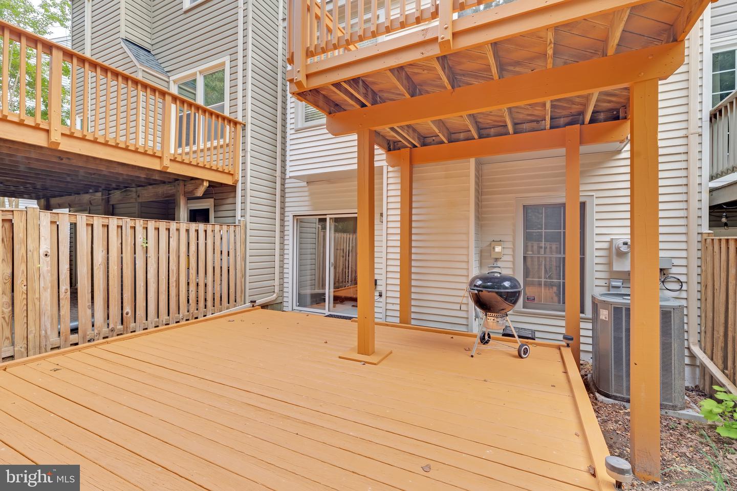 8110 SQUIRREL RUN RD, SPRINGFIELD, Virginia 22152, 3 Bedrooms Bedrooms, ,2 BathroomsBathrooms,Residential,For sale,8110 SQUIRREL RUN RD,VAFX2272682 MLS # VAFX2272682