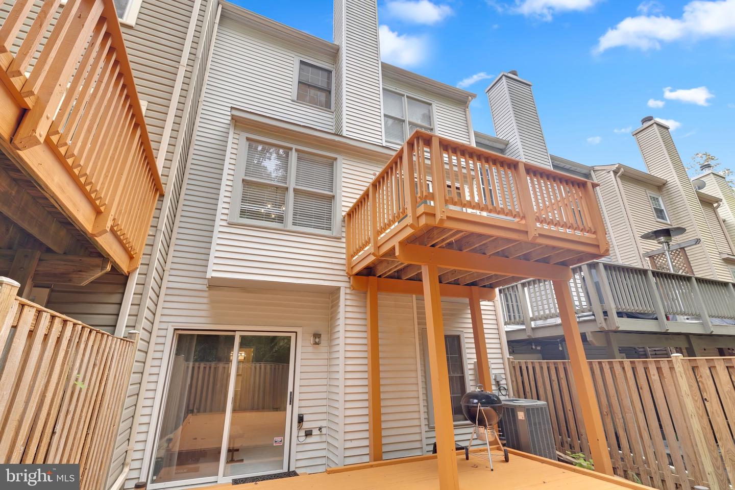 8110 SQUIRREL RUN RD, SPRINGFIELD, Virginia 22152, 3 Bedrooms Bedrooms, ,2 BathroomsBathrooms,Residential,For sale,8110 SQUIRREL RUN RD,VAFX2272682 MLS # VAFX2272682