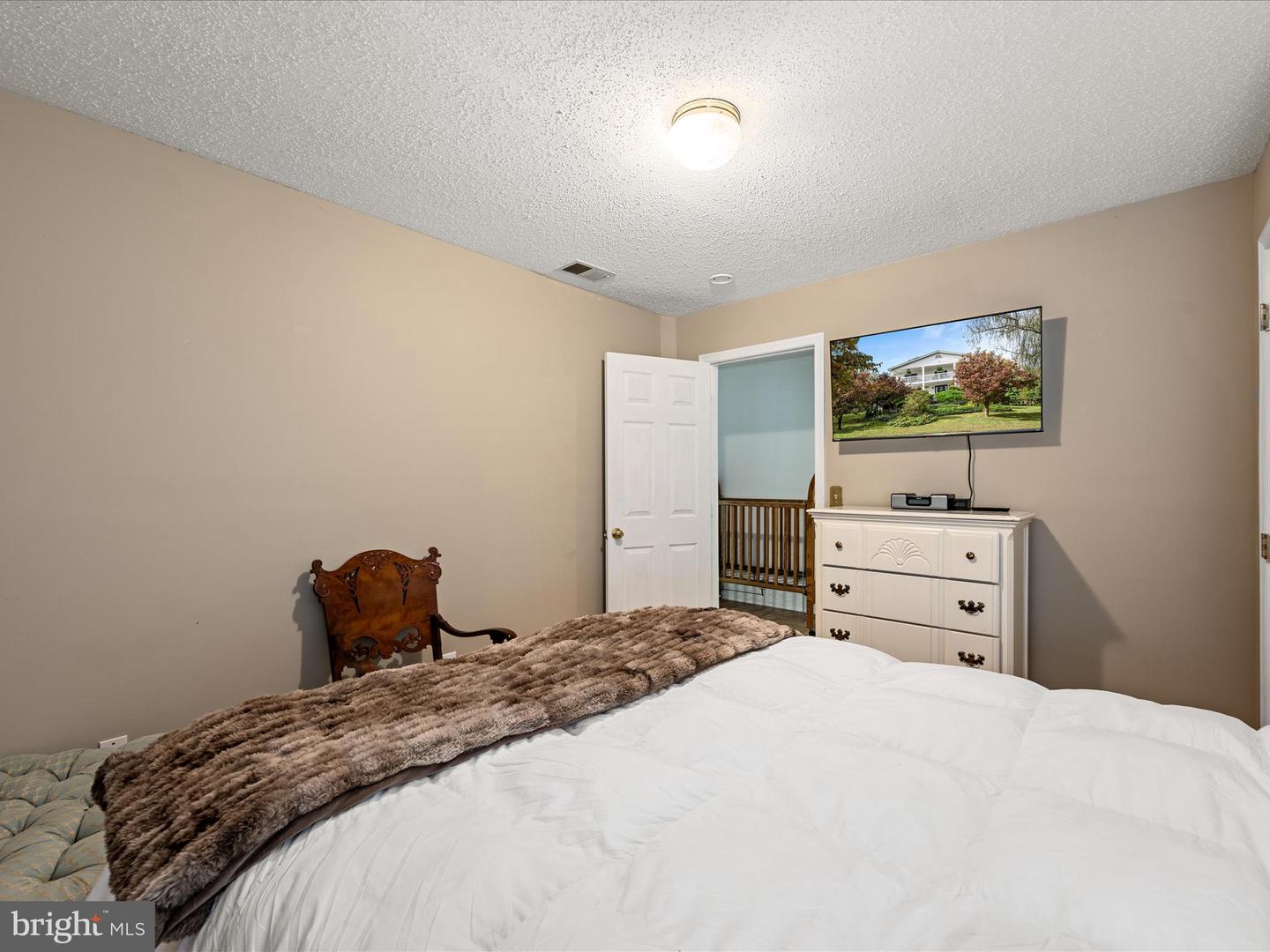 3187 BISHOP MEADE RD, BOYCE, Virginia 22620, 3 Bedrooms Bedrooms, 16 Rooms Rooms,3 BathroomsBathrooms,Residential,For sale,3187 BISHOP MEADE RD,VACL2006118 MLS # VACL2006118