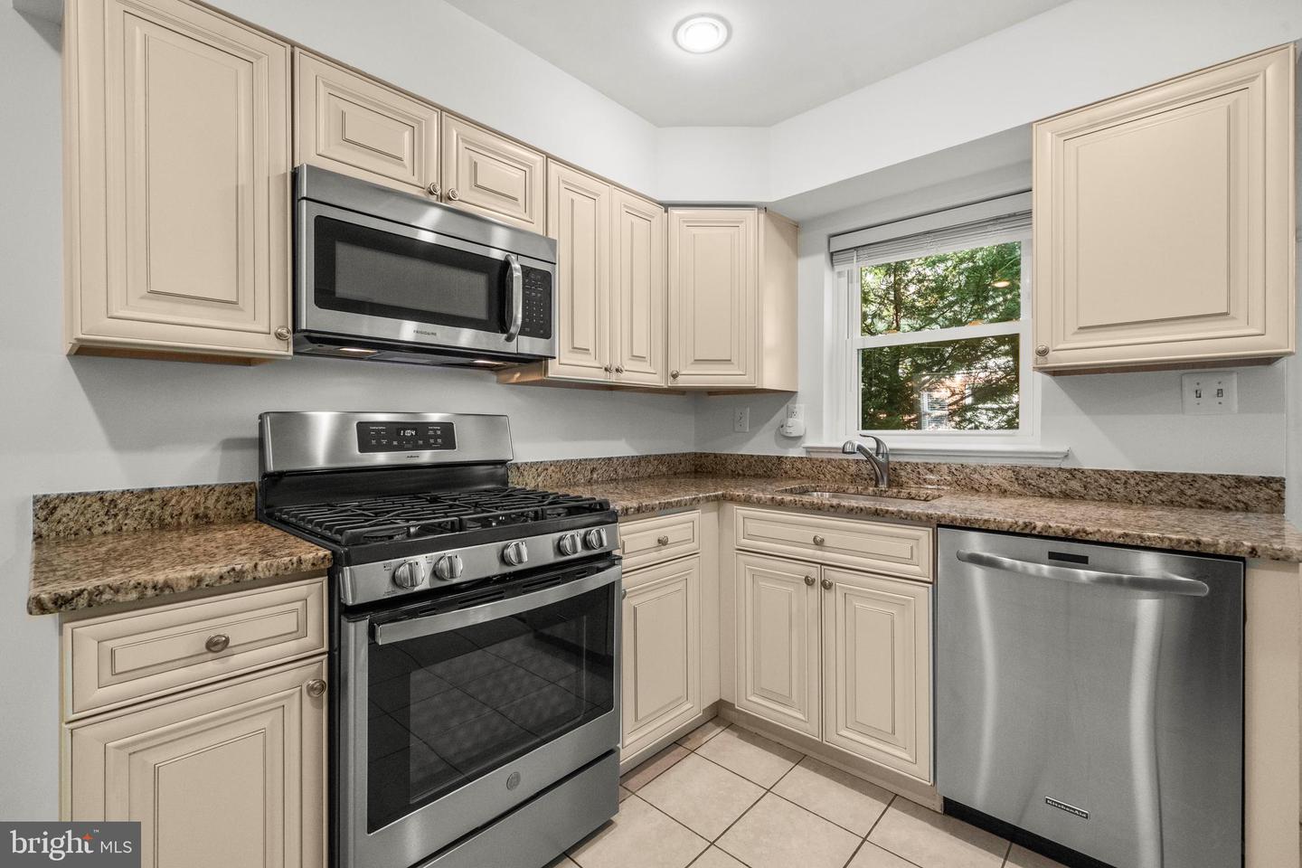 1015 KENNEDY ST, FALLS CHURCH, Virginia 22046, 4 Bedrooms Bedrooms, ,3 BathroomsBathrooms,Residential,For sale,1015 KENNEDY ST,VAFX2272918 MLS # VAFX2272918 1015 KENNEDY ST, FALLS CHURCH, Virginia 22046, 4 Bedrooms Bedrooms, ,3 BathroomsBathrooms,Residential,For sale,1015 KENNEDY ST,VAFX2272918 MLS # VAFX2272918