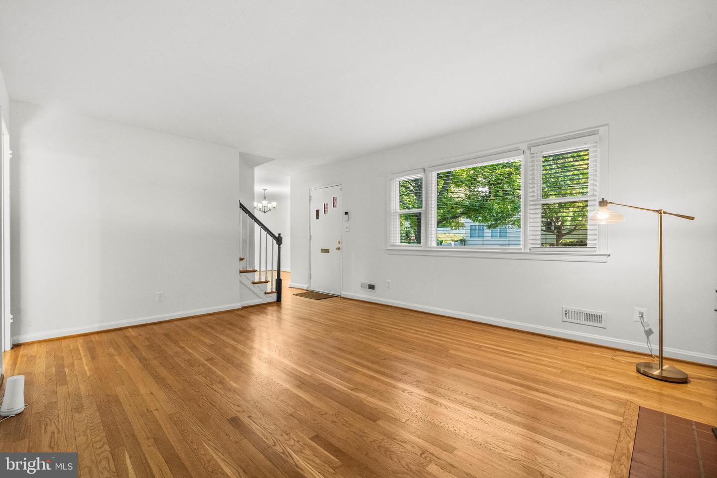 1015 KENNEDY ST, FALLS CHURCH, Virginia 22046, 4 Bedrooms Bedrooms, ,3 BathroomsBathrooms,Residential,For sale,1015 KENNEDY ST,VAFX2272918 MLS # VAFX2272918 1015 KENNEDY ST, FALLS CHURCH, Virginia 22046, 4 Bedrooms Bedrooms, ,3 BathroomsBathrooms,Residential,For sale,1015 KENNEDY ST,VAFX2272918 MLS # VAFX2272918