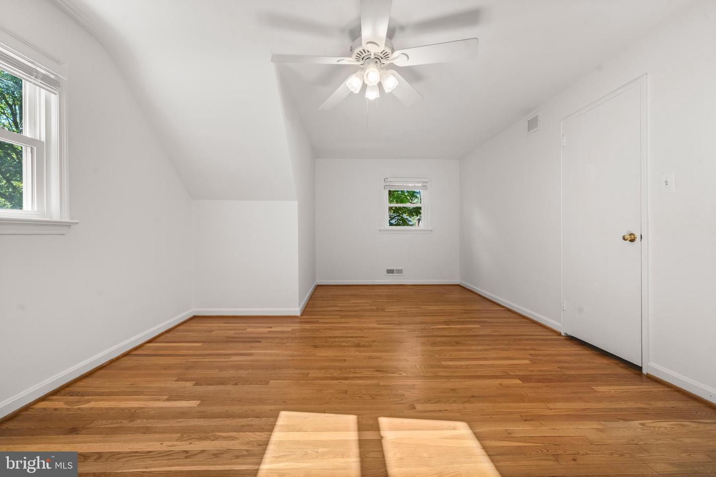 1015 KENNEDY ST, FALLS CHURCH, Virginia 22046, 4 Bedrooms Bedrooms, ,3 BathroomsBathrooms,Residential,For sale,1015 KENNEDY ST,VAFX2272918 MLS # VAFX2272918 1015 KENNEDY ST, FALLS CHURCH, Virginia 22046, 4 Bedrooms Bedrooms, ,3 BathroomsBathrooms,Residential,For sale,1015 KENNEDY ST,VAFX2272918 MLS # VAFX2272918