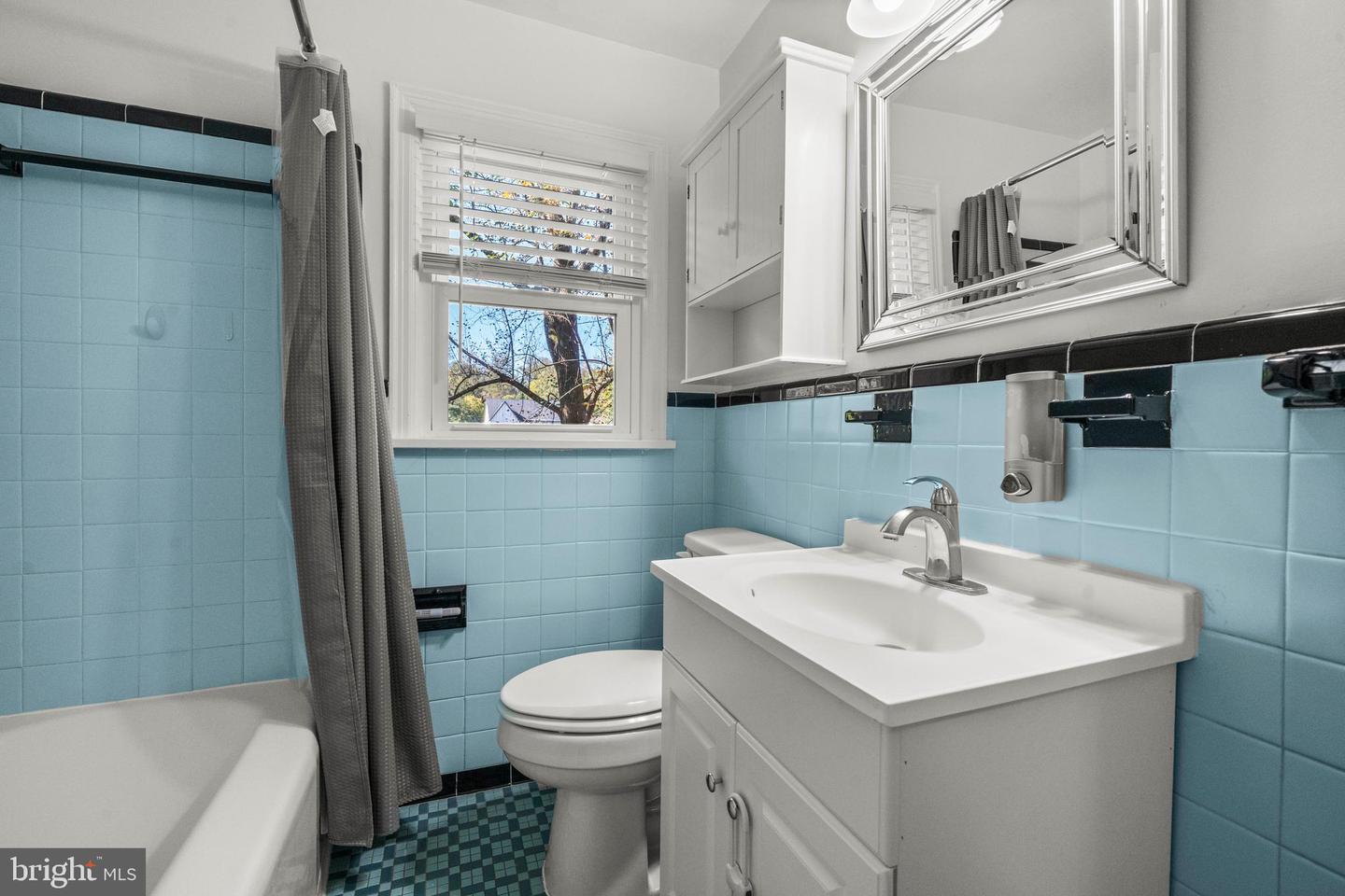 1015 KENNEDY ST, FALLS CHURCH, Virginia 22046, 4 Bedrooms Bedrooms, ,3 BathroomsBathrooms,Residential,For sale,1015 KENNEDY ST,VAFX2272918 MLS # VAFX2272918 1015 KENNEDY ST, FALLS CHURCH, Virginia 22046, 4 Bedrooms Bedrooms, ,3 BathroomsBathrooms,Residential,For sale,1015 KENNEDY ST,VAFX2272918 MLS # VAFX2272918