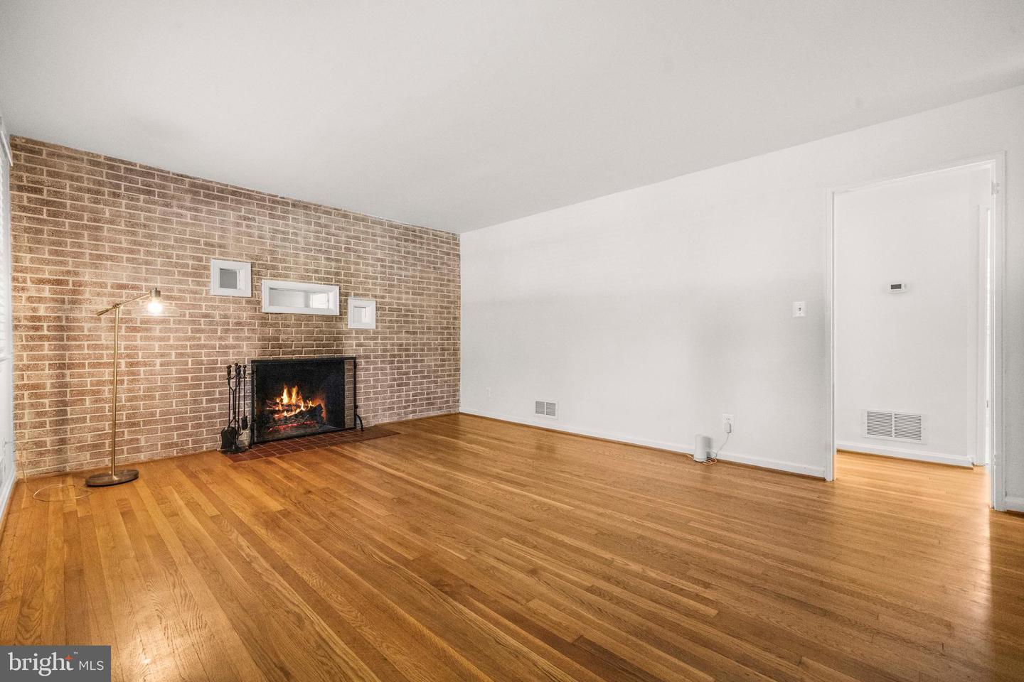 1015 KENNEDY ST, FALLS CHURCH, Virginia 22046, 4 Bedrooms Bedrooms, ,3 BathroomsBathrooms,Residential,For sale,1015 KENNEDY ST,VAFX2272918 MLS # VAFX2272918 1015 KENNEDY ST, FALLS CHURCH, Virginia 22046, 4 Bedrooms Bedrooms, ,3 BathroomsBathrooms,Residential,For sale,1015 KENNEDY ST,VAFX2272918 MLS # VAFX2272918